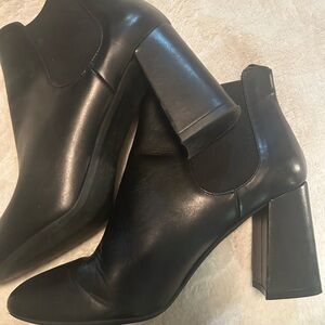 Elegant Black Women's Ankle Boots